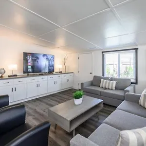 Spacious Disneyland 5 Bedroom 4 Bath House With Game Villa Anaheim